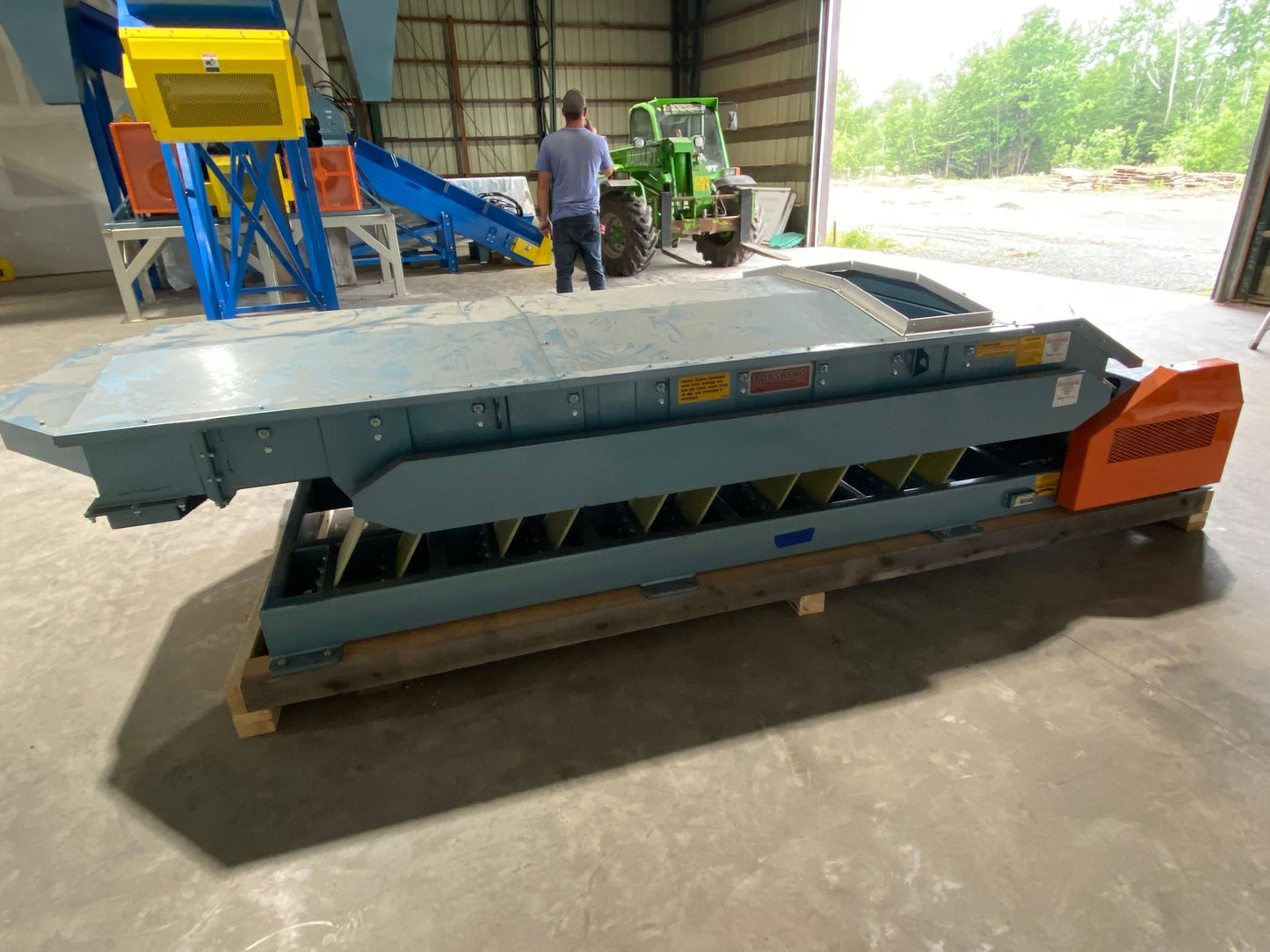 2023 Forsbergs Vibratory Screener Conveyor Counter-Balance Conveyor