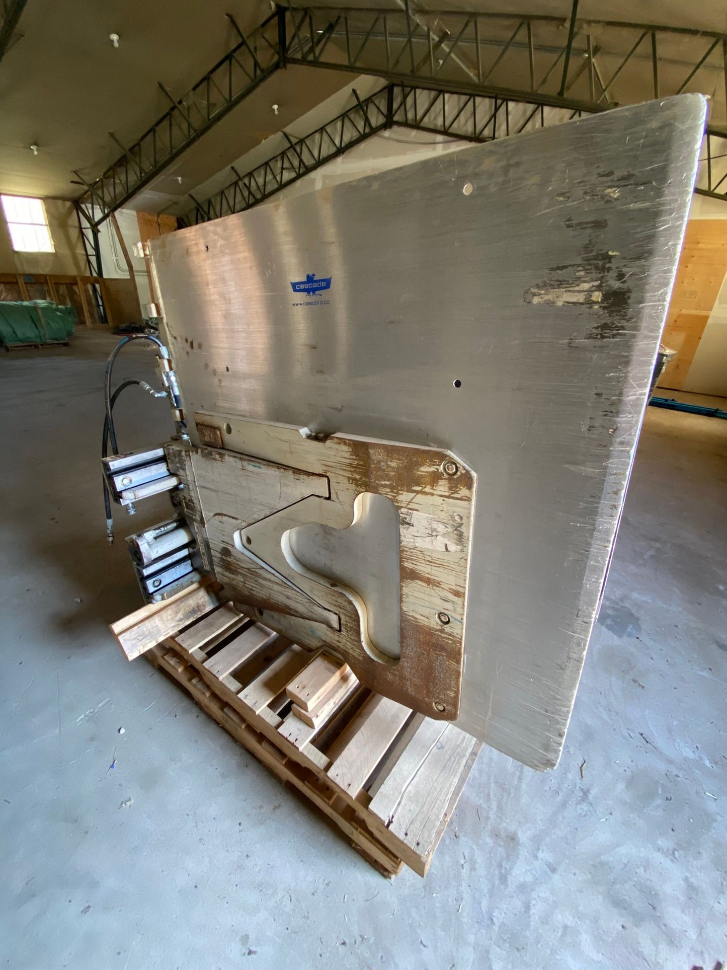 2015 Cascade Carton Clamp 2500lb Capacity