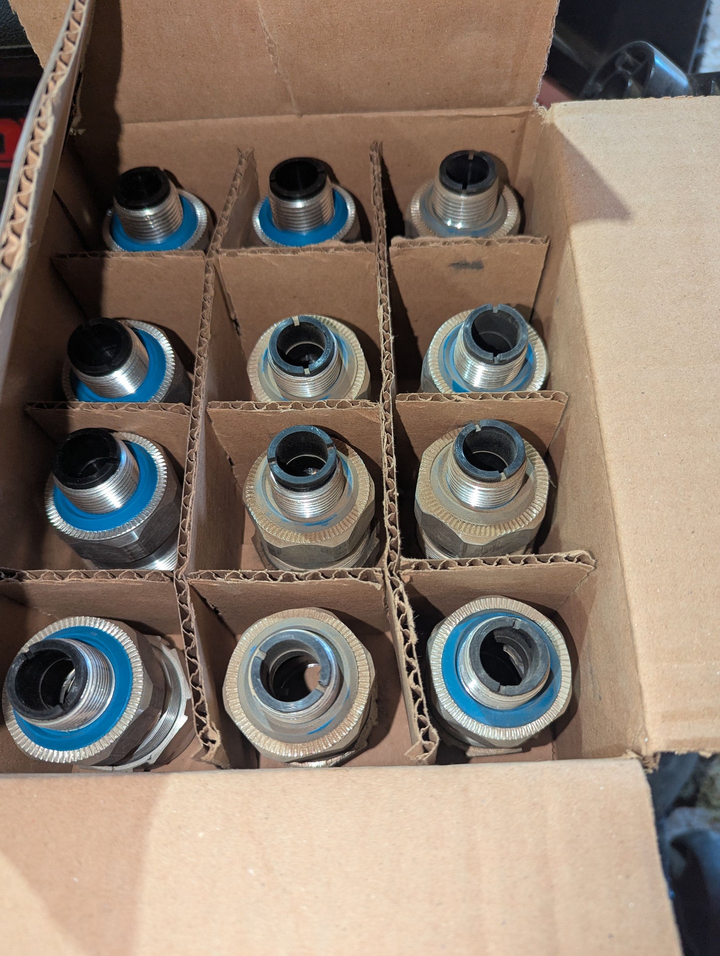 2022 Thomas and Betts STE-075 Lot of 42 β Teck connector