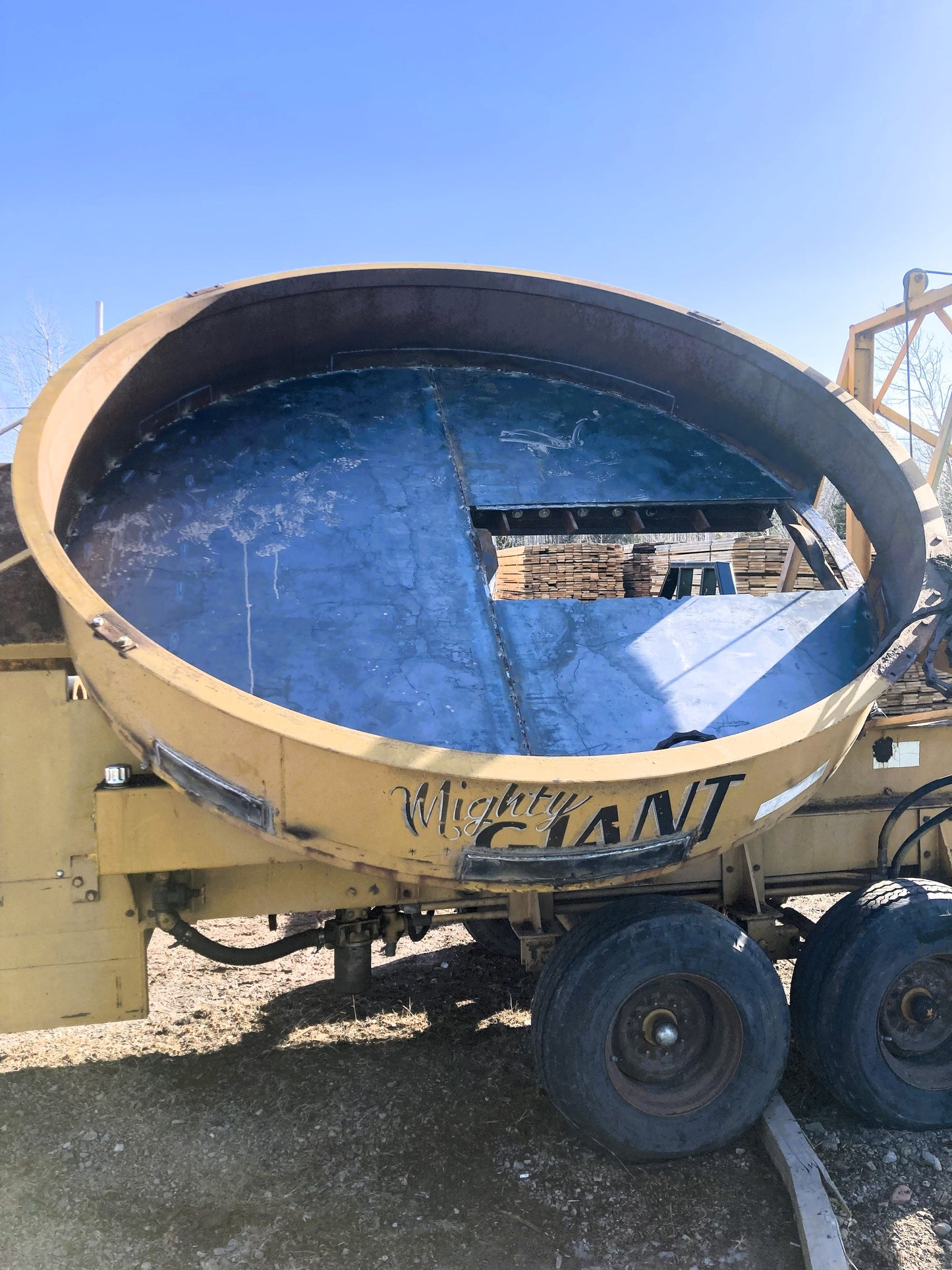 1988 Mighty Giant Tub Grinder Model 2015