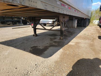 2005 Wabash Reefer Full of Truck Parts