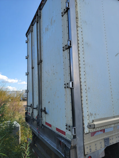 2005 Wabash Reefer Full of Truck Parts