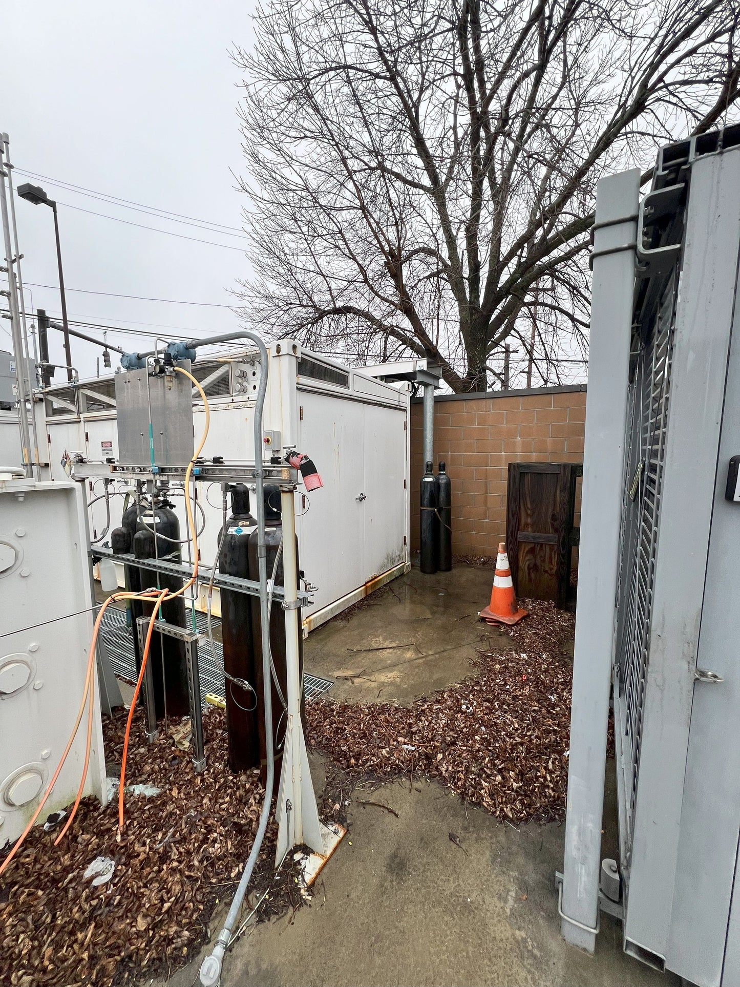 2014 Hofer TKH 52/52/450/100 Hydrogen Fuelling Station