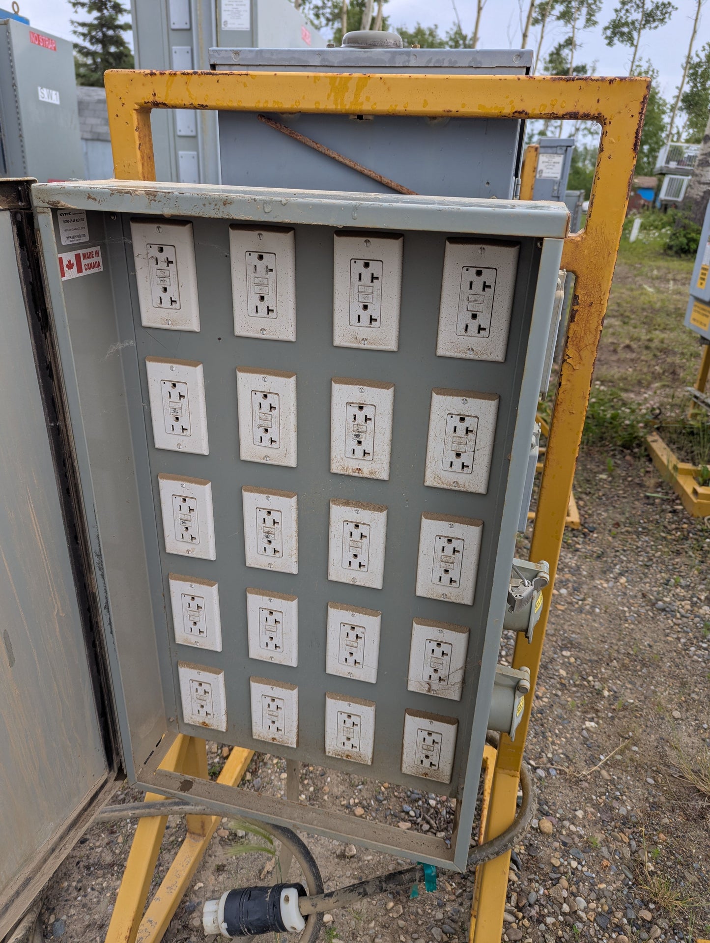 2019 CAT PB24 Pony Panel-120/240 200A Lot of 5 — Breaker Panels